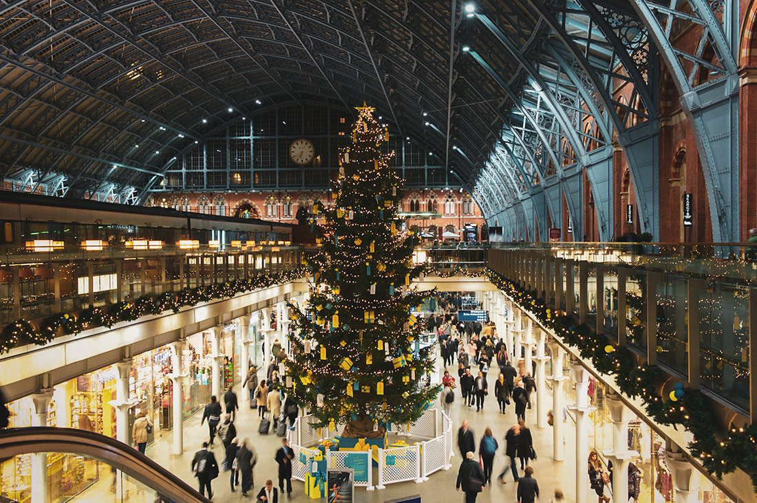 2014-st-pancras-eurostar-christmas-tree.jpg