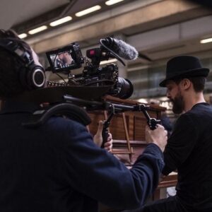 benjamin-kahh-the-mind-behind-the-hat-playing-st-pancras-piano