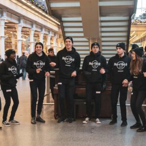 christmas-2019-rock-choir-at-st-pancras-2.jpg