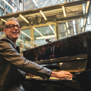 jeff-goldblum-at-st-pancras-london-2