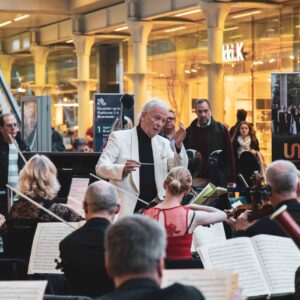 london-mozart-players-and-howard-shelley-at-st-pancras-london