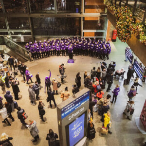 pancreatic-cancer-uk-popchoir-at-st-pancras-london-2019-2