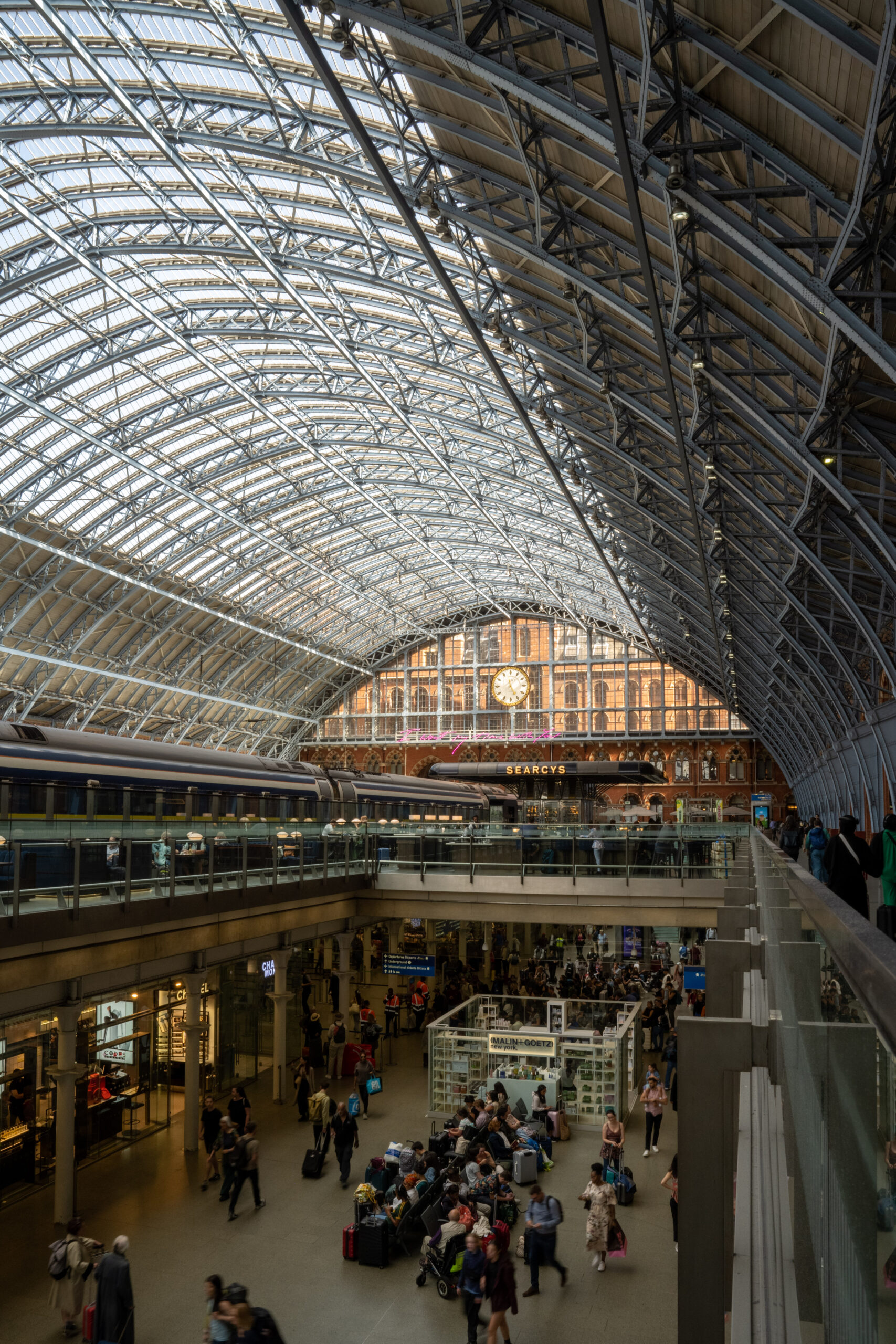 roof-clock-arcade-and-searcys-july-2023_003-1