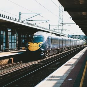 southeastern-rail-high-speed-javelin-train-at-ashford-international-lser-with-light