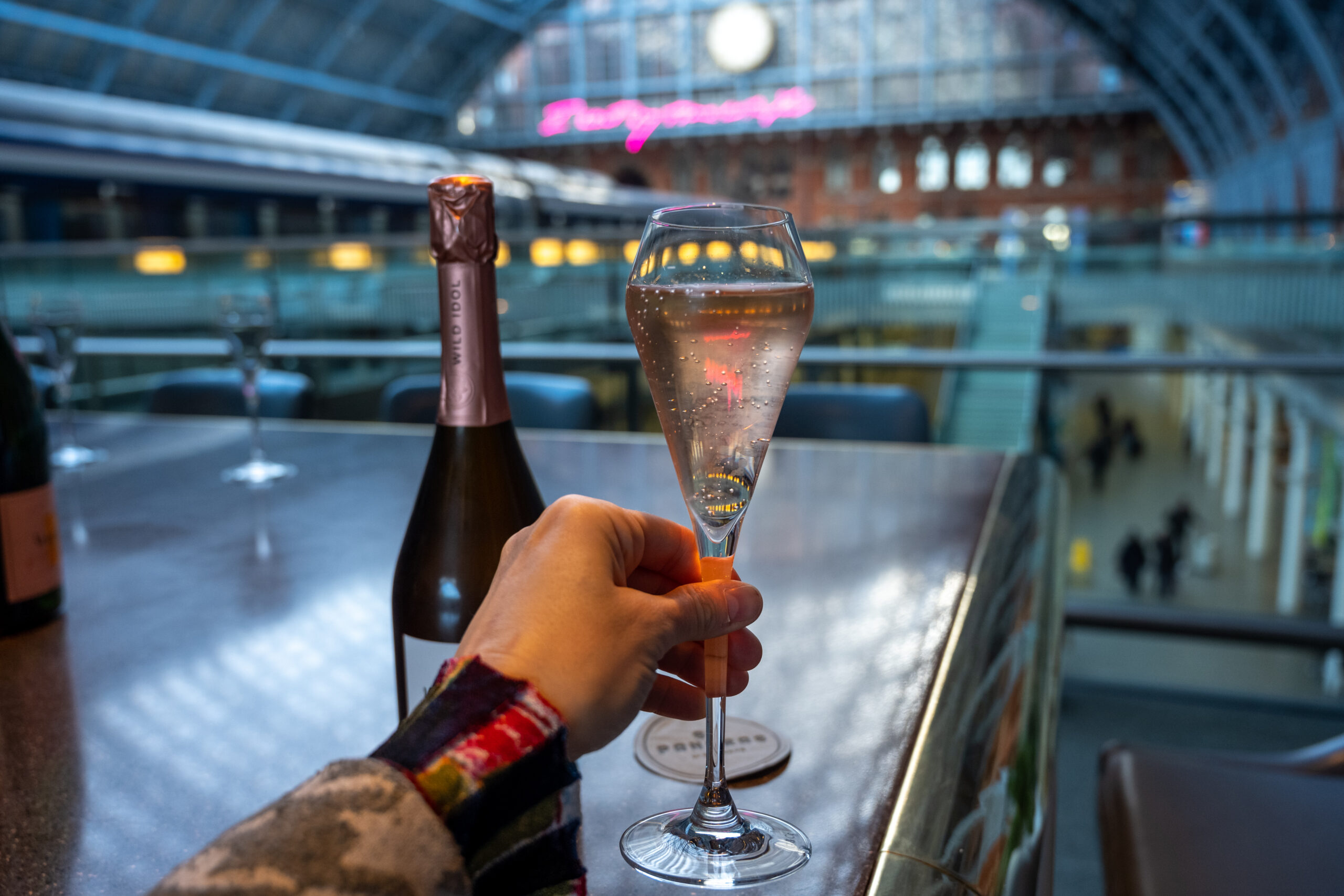 wild-idol-vegan-gf-and-alcohol-free-sparking-wine_010