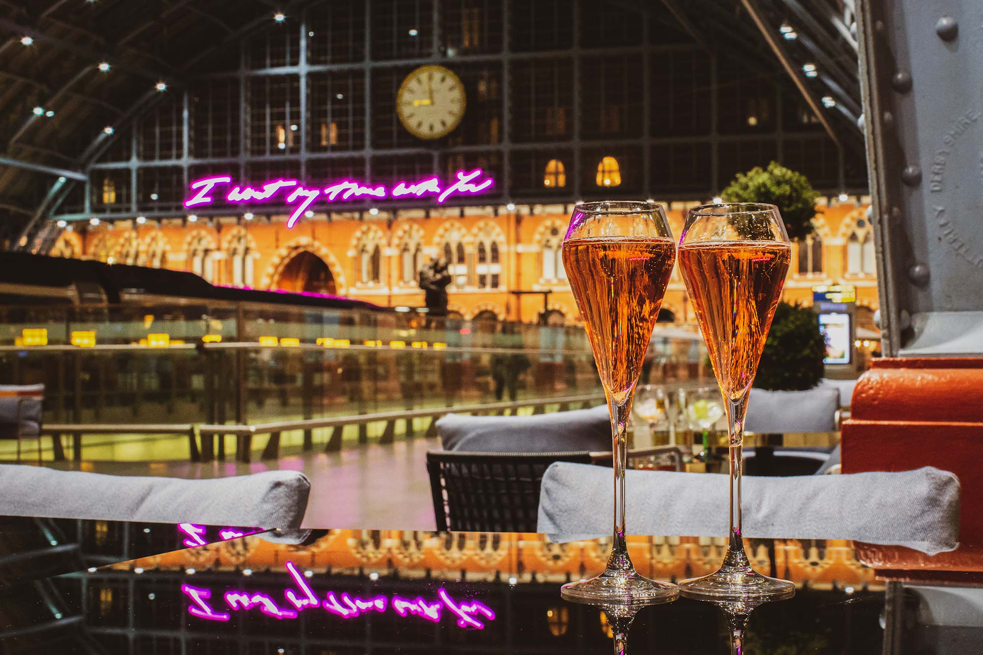 champagne-at-searcys-st-pancras-london.jpg