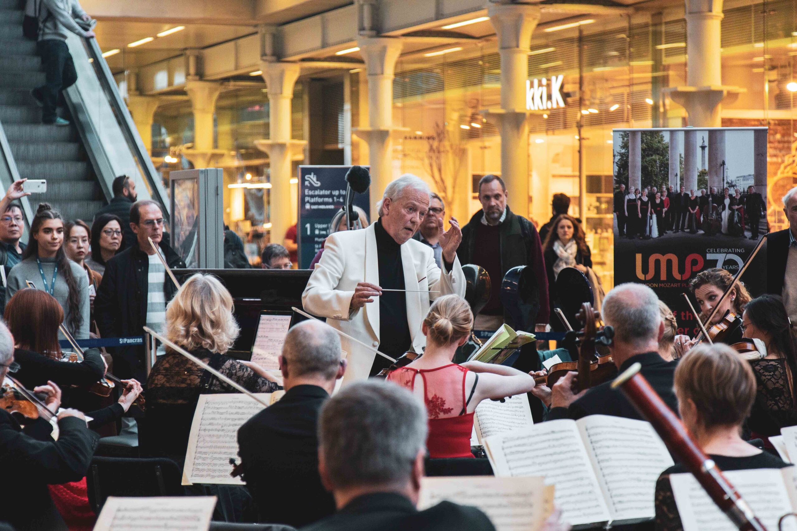 london-mozart-players-and-howard-shelley-at-st-pancras-london.jpg
