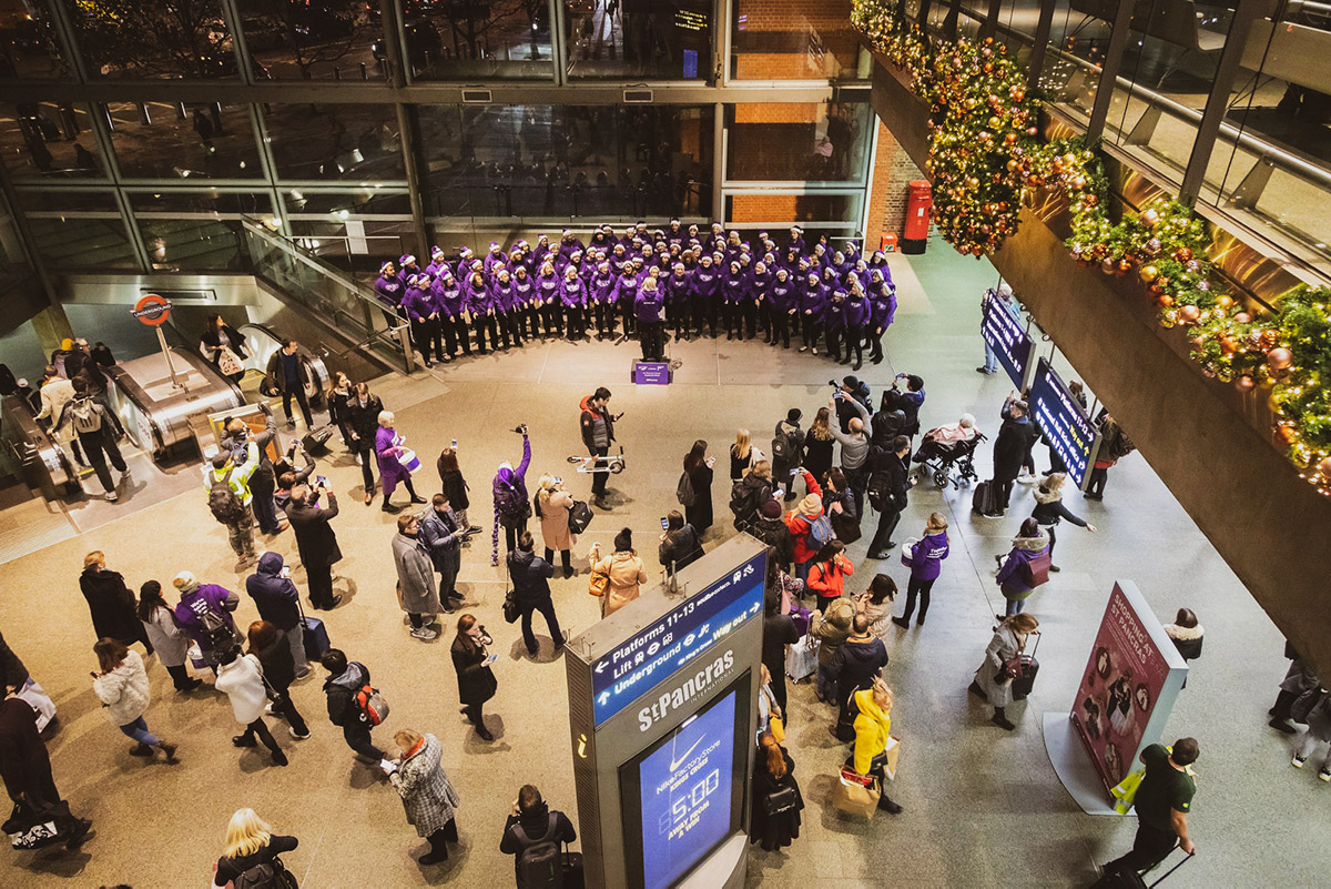 pancreatic-cancer-uk-popchoir-at-st-pancras-london-2019-2.jpg