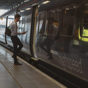 southeastern-train-at-st-pancras-and-commuter.jpg