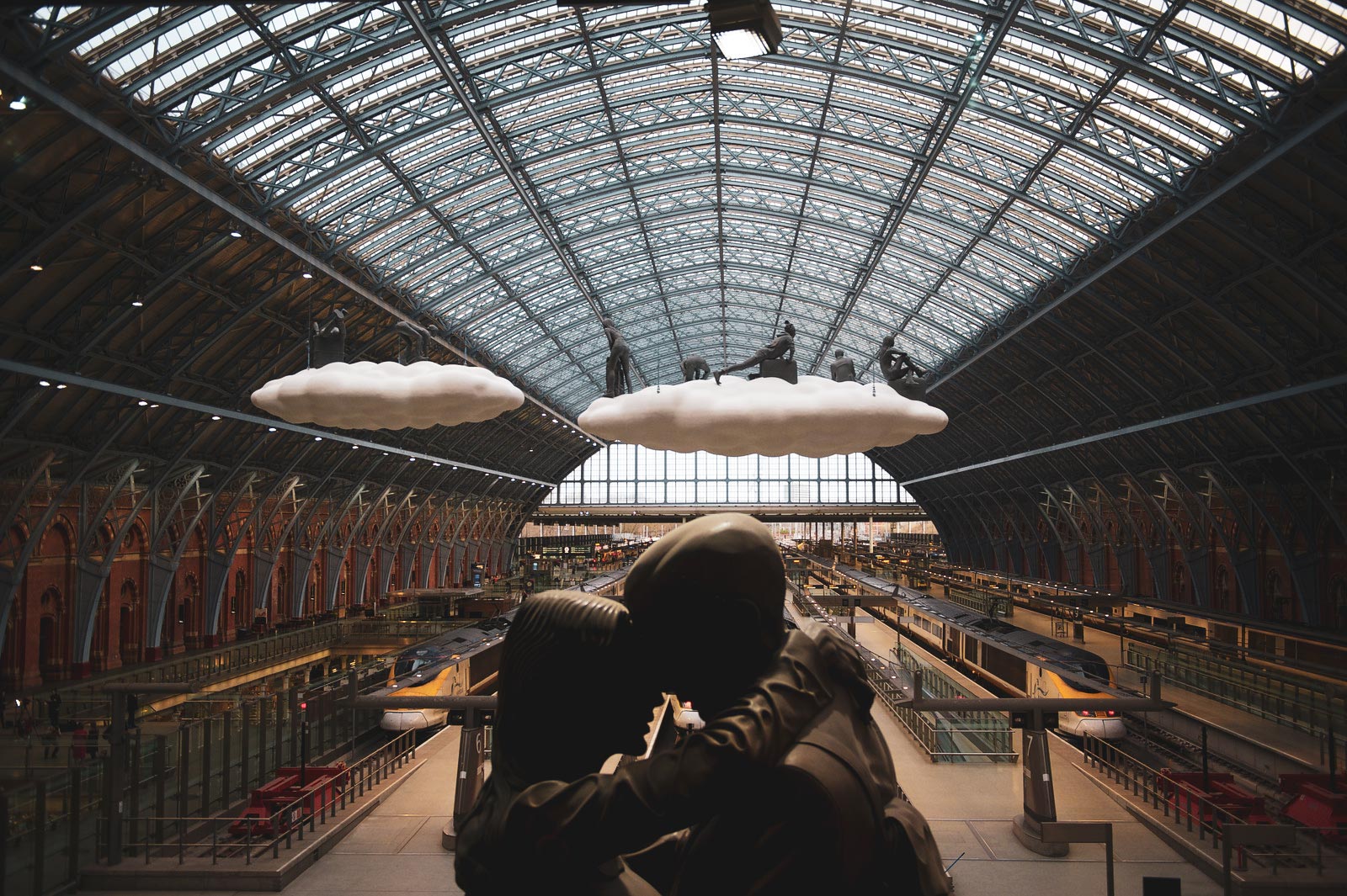st-pancras-terrace-wires-2013-lucy-jorge-orta-4.jpg