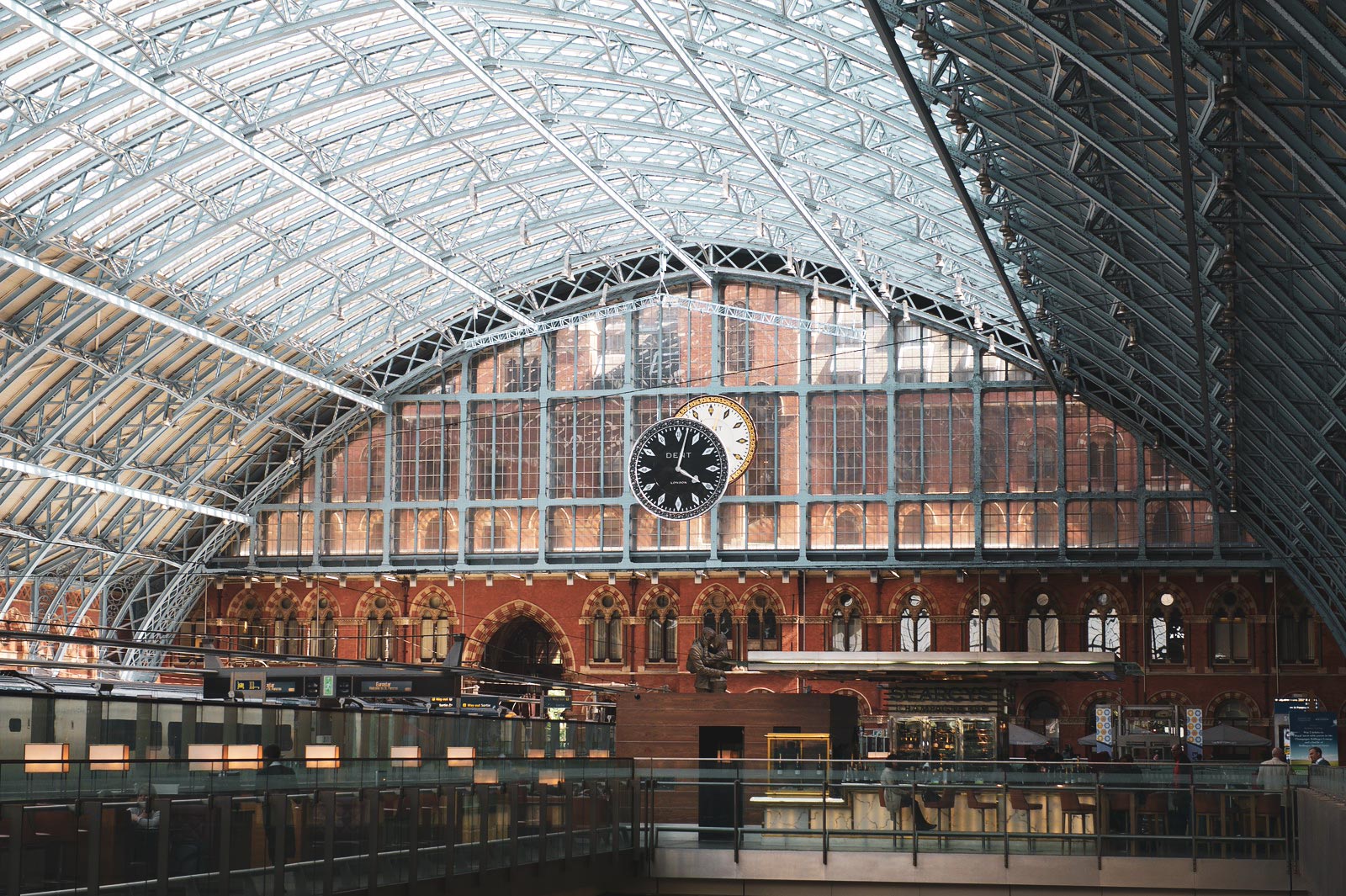 st-pancras-terrace-wires-2015-cornelia-parker.jpg