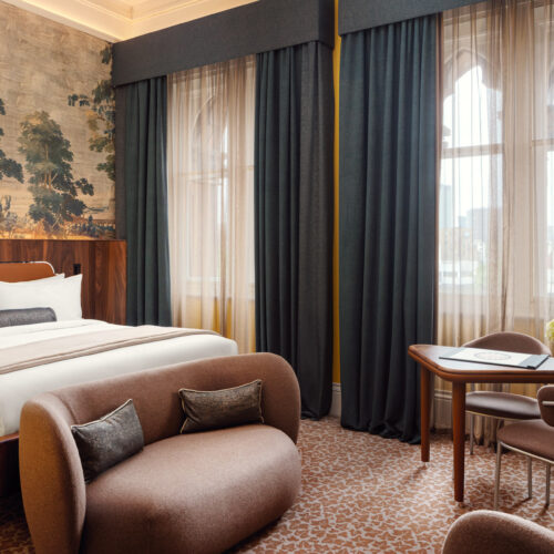 AK_LONPK_Junior_Suite_Chambers_01