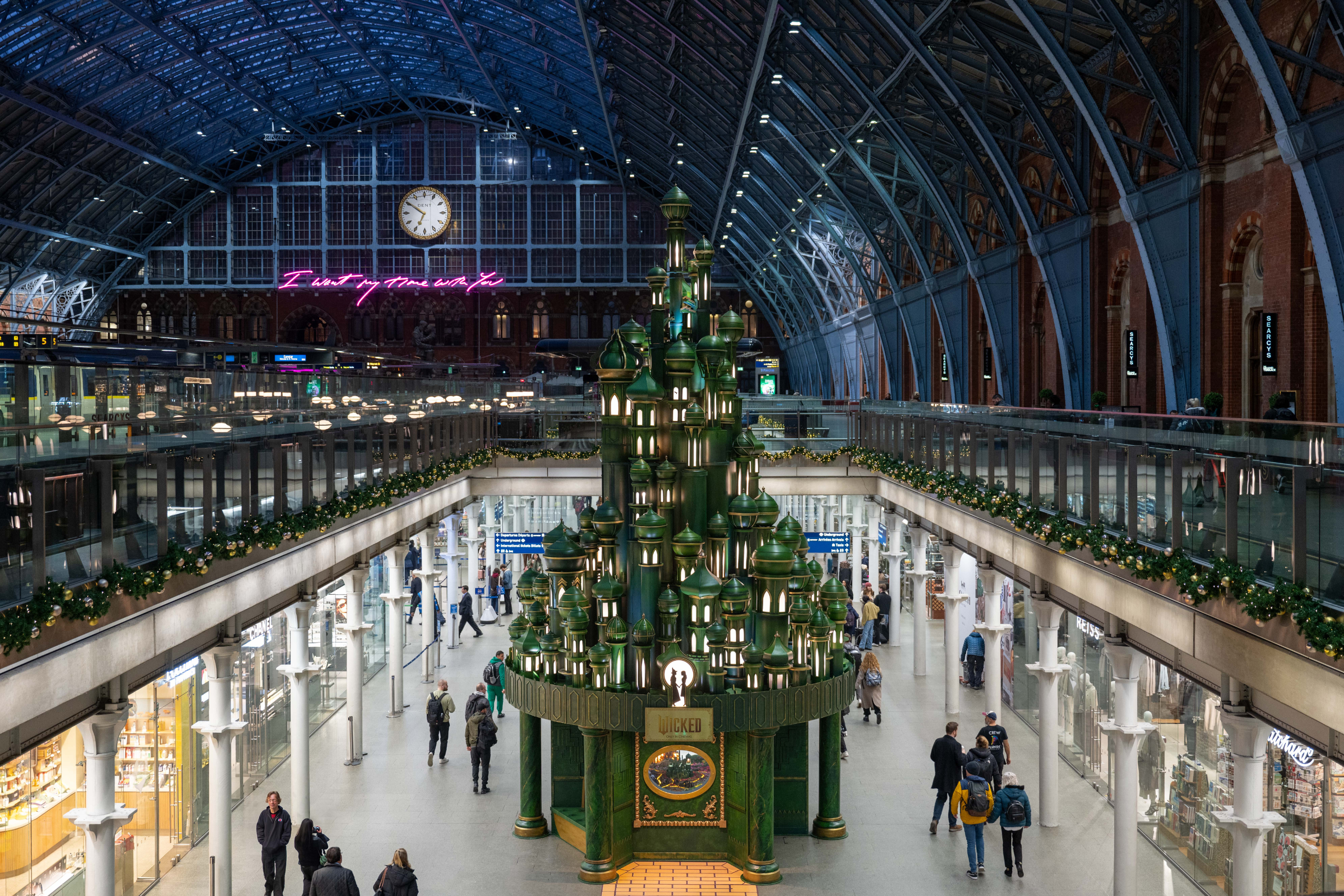 St. Pancras International Christmas Tree 2025