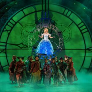 Zizi Strallen _Wicked London Company 25-26_PhotoMattCrockett_1666_RT_Sm