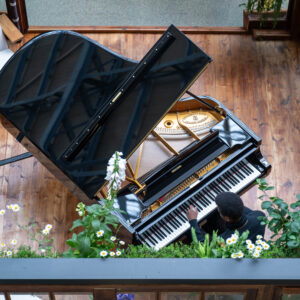 Camden Stewart Performance at The Composer’s Cabin_013